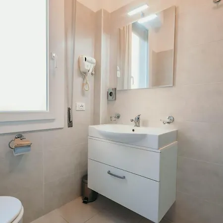 Apartamento Al 13 - Lakeside Leisure & Business *