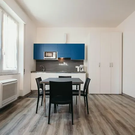 Al 13 Blu - Lakeside Leisure & Business Apartamento *