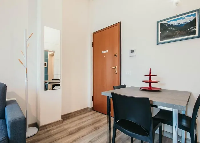 Al 13 - Lakeside Leisure & Business * Stresa