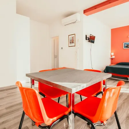 Al 13 - Lakeside Leisure & Business Stresa